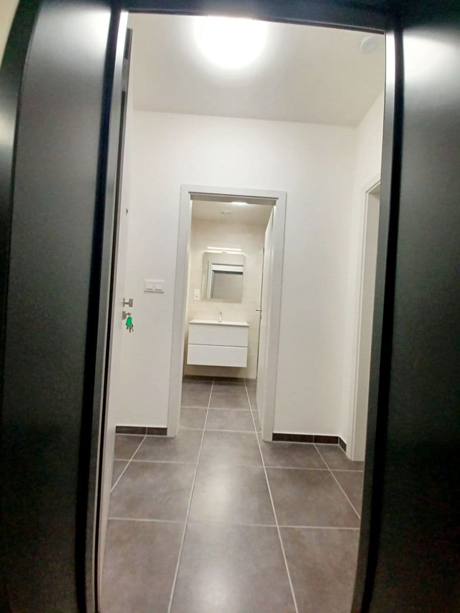 Studio flat to rent, 36 m², Na Jíkalce, Plzeň, Plzeňský Region Studio flat to rent, 36 m², Na Jíkalce, Plzeň, Plzeňský Region