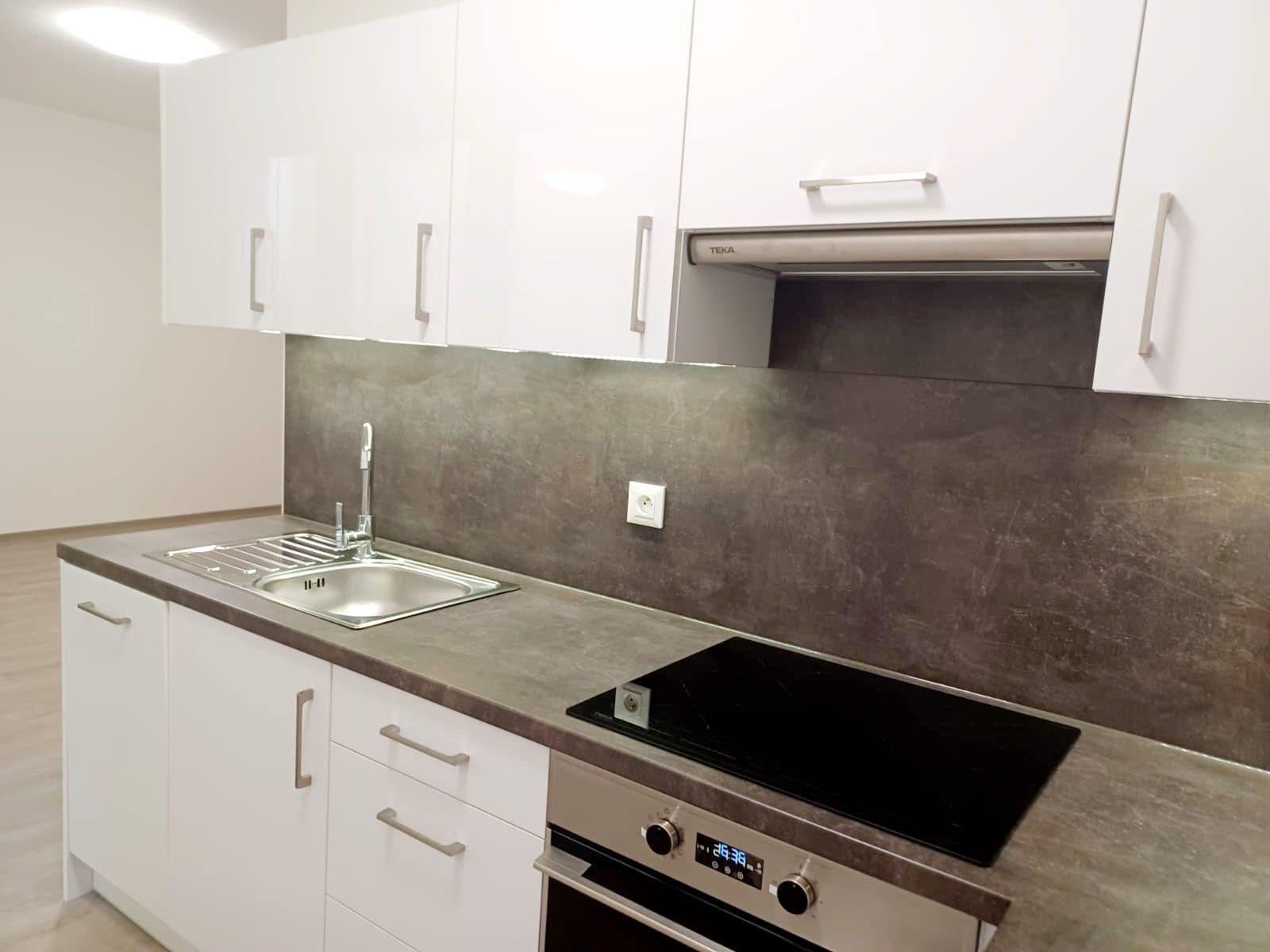 Studio flat to rent, 36 m², Na Jíkalce, Plzeň, Plzeňský Region Studio flat to rent, 36 m², Na Jíkalce, Plzeň, Plzeňský Region