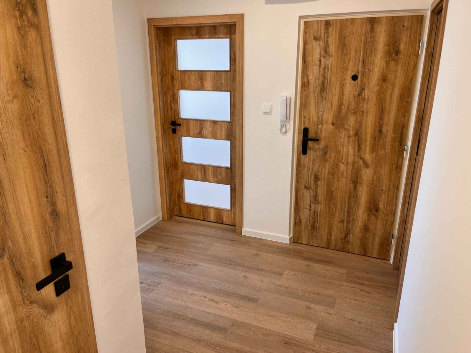 2 bedroom flat to rent, 55 m², ulice Čoupkových, Brno, Jihomoravský Region 2 bedroom flat to rent, 55 m², ulice Čoupkových, Brno, Jihomoravský Region