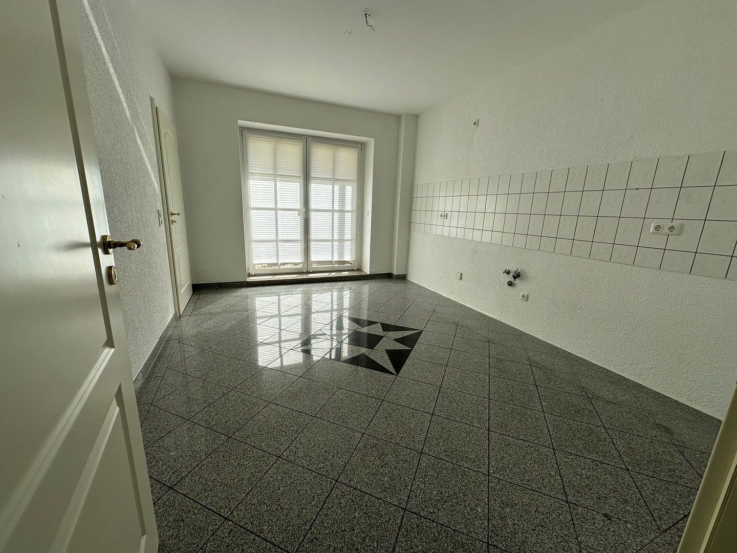 house for sale, 930 m², Stahmelnerstr. 107, Leipzig, Saxony house for sale, 930 m², Stahmelnerstr. 107, Leipzig, Saxony