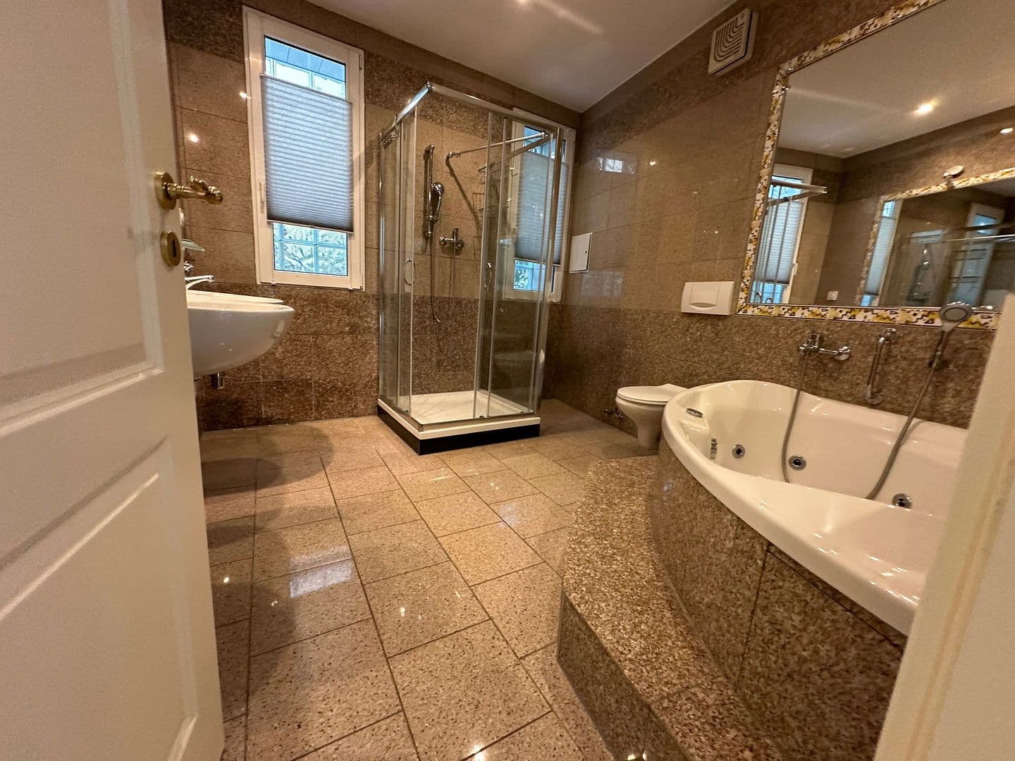 house for sale, 930 m², Stahmelnerstr. 107, Leipzig, Saxony house for sale, 930 m², Stahmelnerstr. 107, Leipzig, Saxony