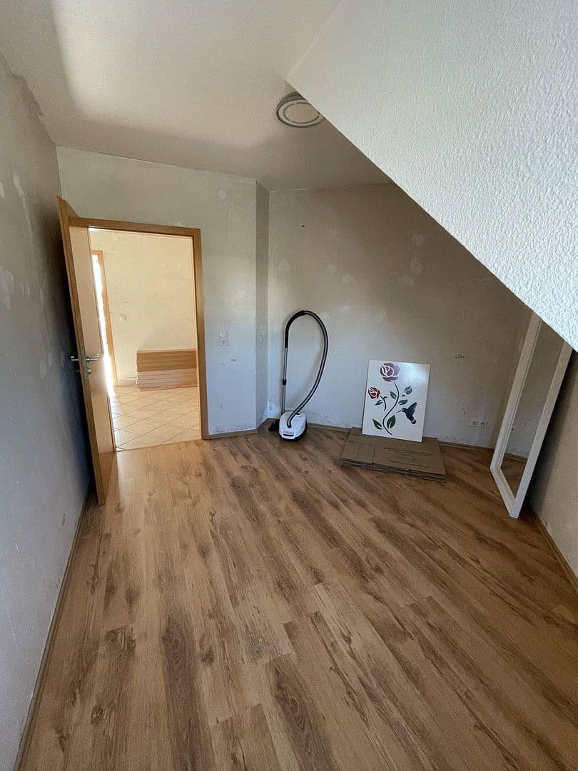 4 bedroom flat to rent, 92 m², Burscheid, North Rhine-Westphalia 4 bedroom flat to rent, 92 m², Burscheid, North Rhine-Westphalia