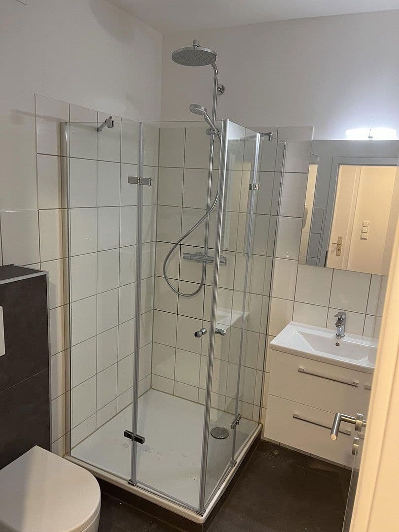 3 bedroom flat to rent, 64 m², Weißenburgstraße 30, Düsseldorf, North Rhine-Westphalia 3 bedroom flat to rent, 64 m², Weißenburgstraße 30, Düsseldorf, North Rhine-Westphalia