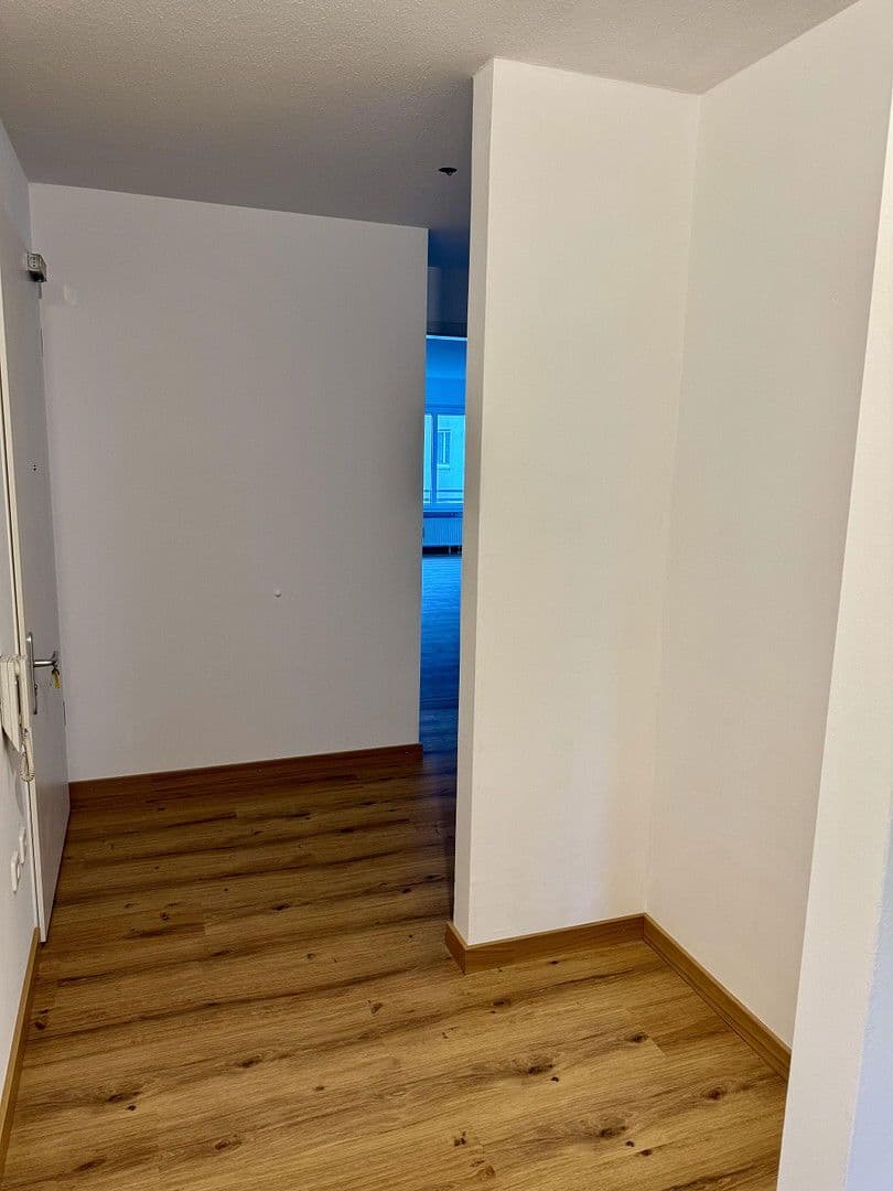 4 bedroom flat to rent, 90 m², Köglweg 17, Taufkirchen, Bavaria 4 bedroom flat to rent, 90 m², Köglweg 17, Taufkirchen, Bavaria