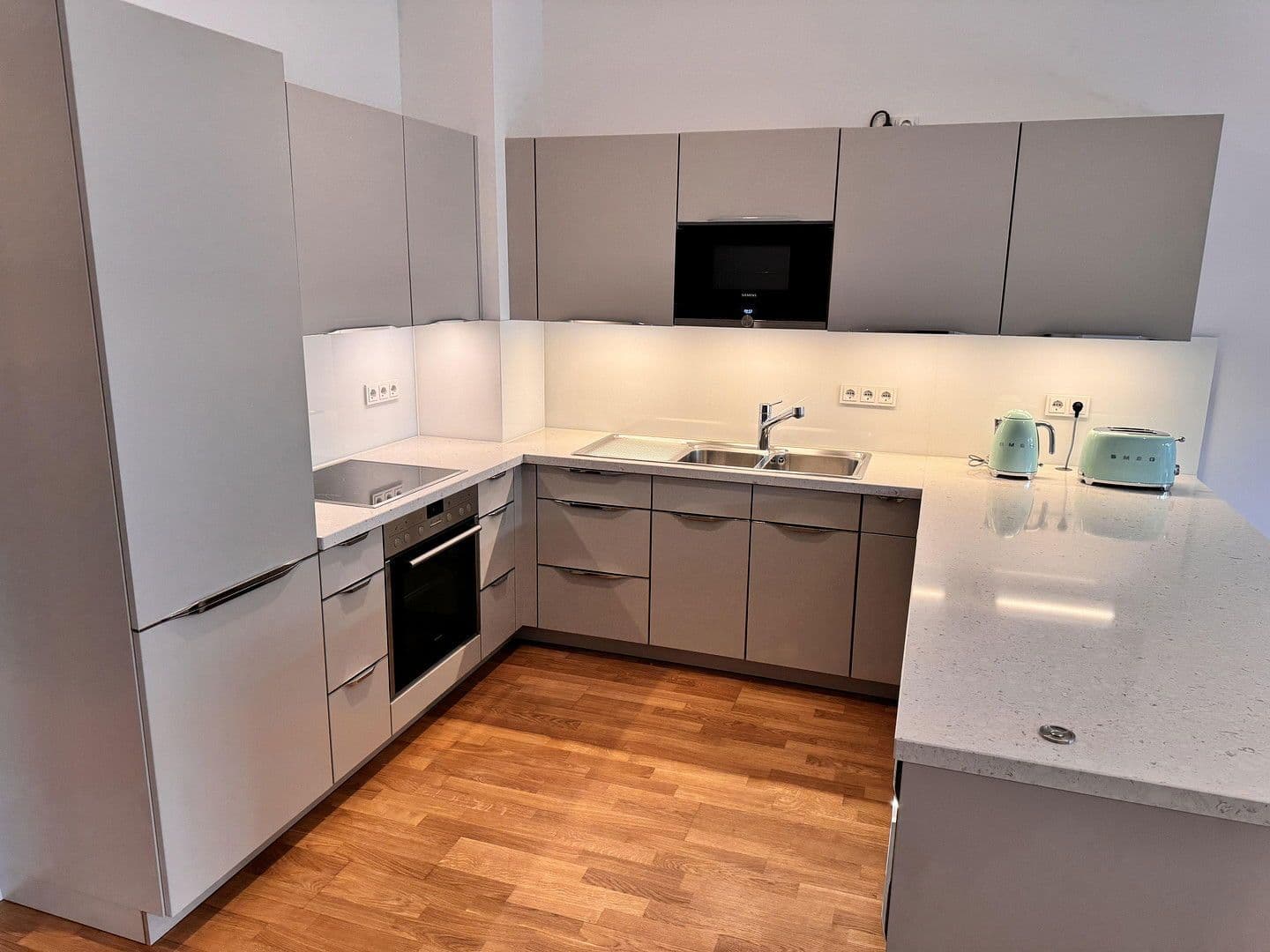 2 bedroom flat to rent, 77 m², Pariser Str. 23, Berlin, Berlin 2 bedroom flat to rent, 77 m², Pariser Str. 23, Berlin, Berlin