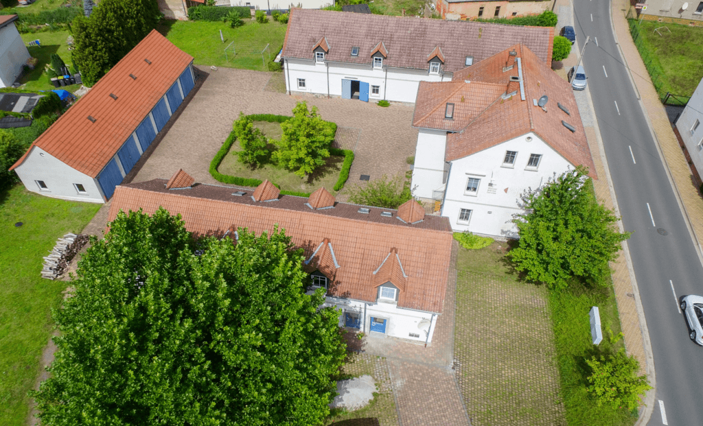 house for sale, 780 m², Lobstädter Straße 11, Neukieritzsch, Saxony house for sale, 780 m², Lobstädter Straße 11, Neukieritzsch, Saxony