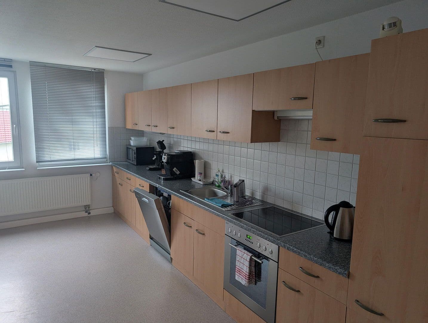 office to rent, 206 m², Engelsdorfer Str. 373, Leipzig, Saxony office to rent, 206 m², Engelsdorfer Str. 373, Leipzig, Saxony