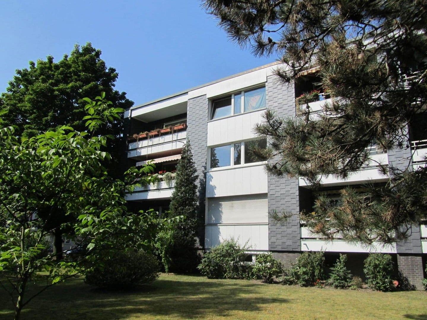 2 bedroom with open-plan kitchen flat to rent, 123 m², Elberferlderstr. 103, Hilden, North Rhine-Westphalia 2 bedroom with open-plan kitchen flat to rent, 123 m², Elberferlderstr. 103, Hilden, North Rhine-Westphalia