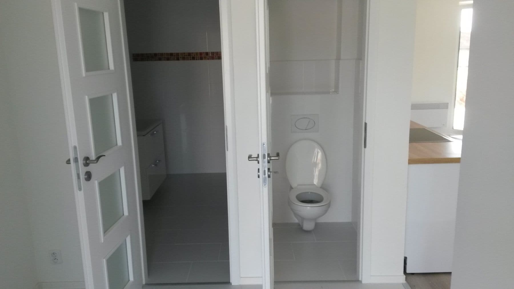 3 bedroom with open-plan kitchen flat for sale, 115 m², Malá Hraštice, Středočeský Region 3 bedroom with open-plan kitchen flat for sale, 115 m², Malá Hraštice, Středočeský Region