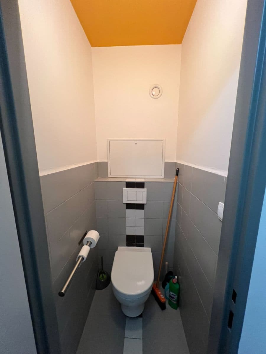 1 bedroom with open-plan kitchen flat to rent, 42 m², Hekrova, Prague, Prague 1 bedroom with open-plan kitchen flat to rent, 42 m², Hekrova, Prague, Prague