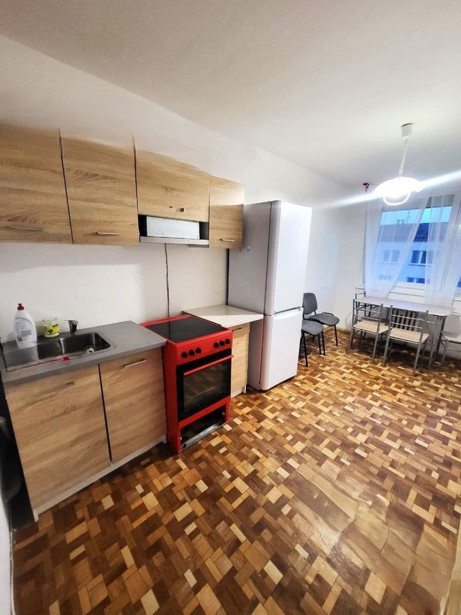 3 bedroom flat for sale, 74 m², Dukelských hrdinů, Krupka, Ústecký Region 3 bedroom flat for sale, 74 m², Dukelských hrdinů, Krupka, Ústecký Region