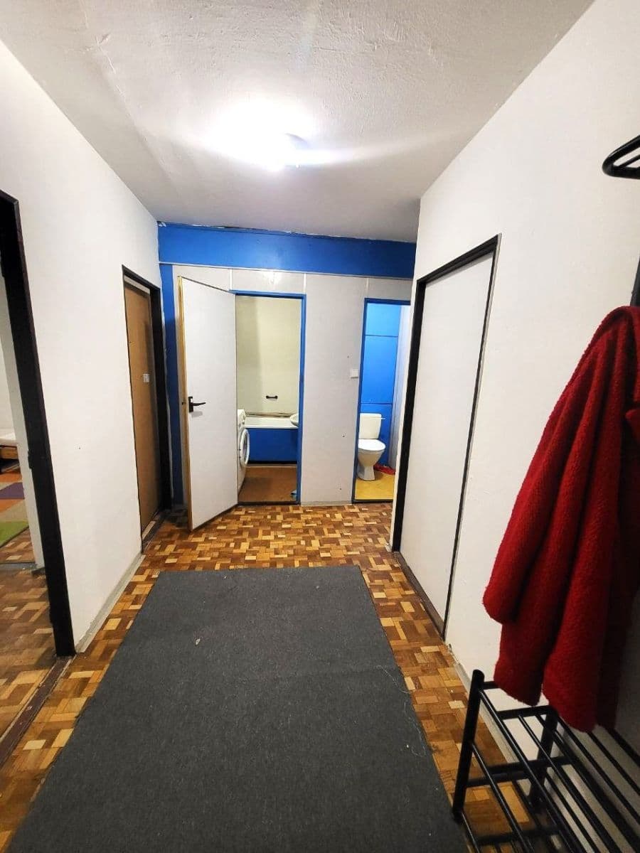 3 bedroom flat for sale, 74 m², Dukelských hrdinů, Krupka, Ústecký Region 3 bedroom flat for sale, 74 m², Dukelských hrdinů, Krupka, Ústecký Region