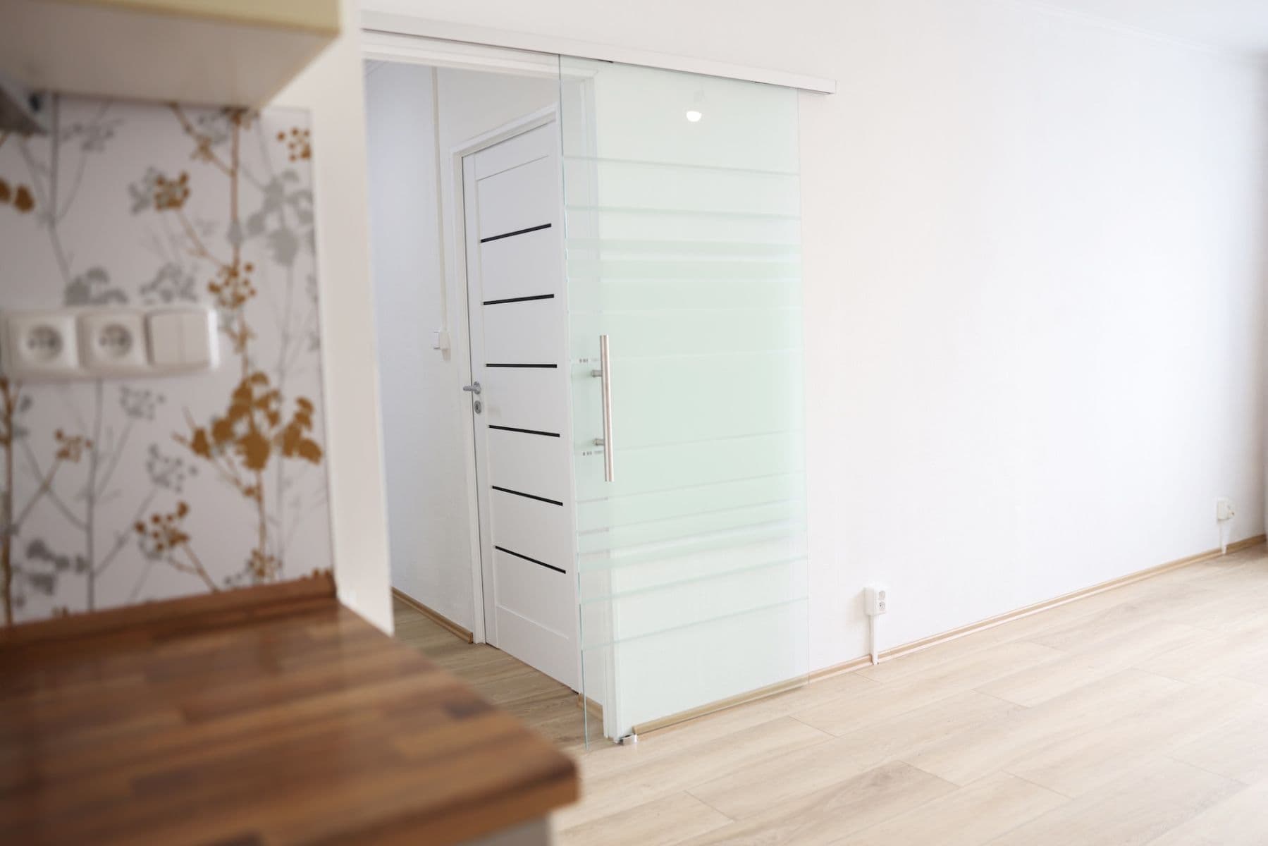 1 bedroom with open-plan kitchen flat to rent, 43 m², Slavatova, Prague, Prague 1 bedroom with open-plan kitchen flat to rent, 43 m², Slavatova, Prague, Prague