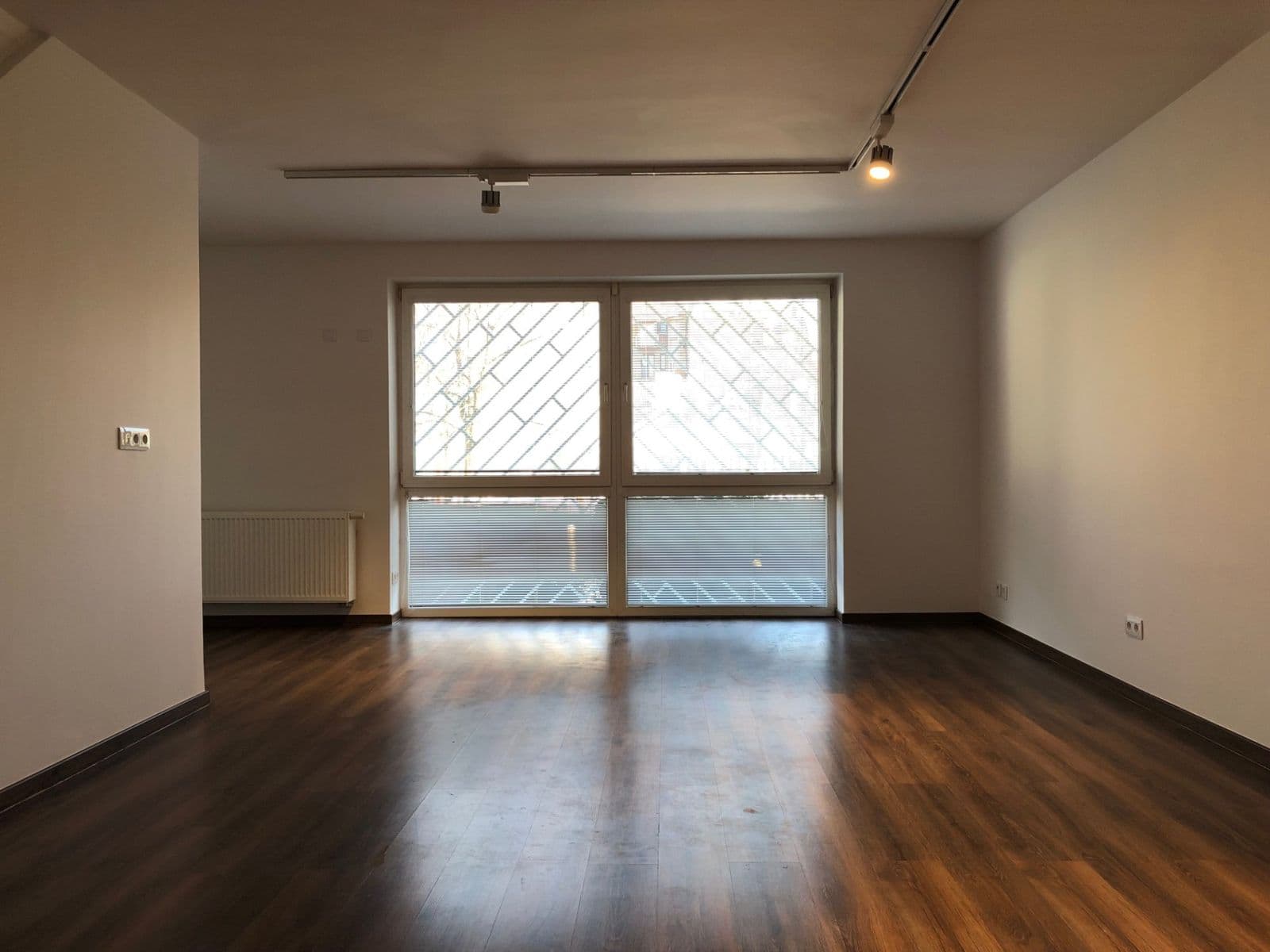 office to rent, 47 m², Rešetkova, Nové Mesto, Bratislavský Region office to rent, 47 m², Rešetkova, Nové Mesto, Bratislavský Region