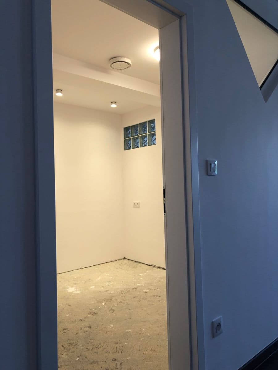 office to rent, 47 m², Rešetkova, Nové Mesto, Bratislavský Region office to rent, 47 m², Rešetkova, Nové Mesto, Bratislavský Region