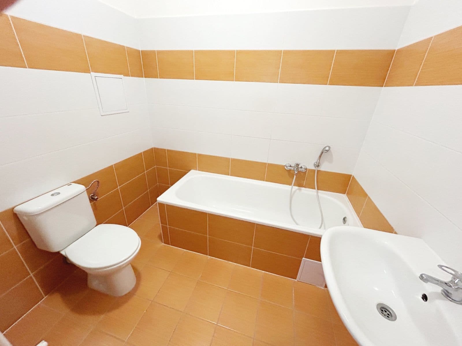 Studio flat to rent, 28 m², Otvovice, Středočeský Region Studio flat to rent, 28 m², Otvovice, Středočeský Region