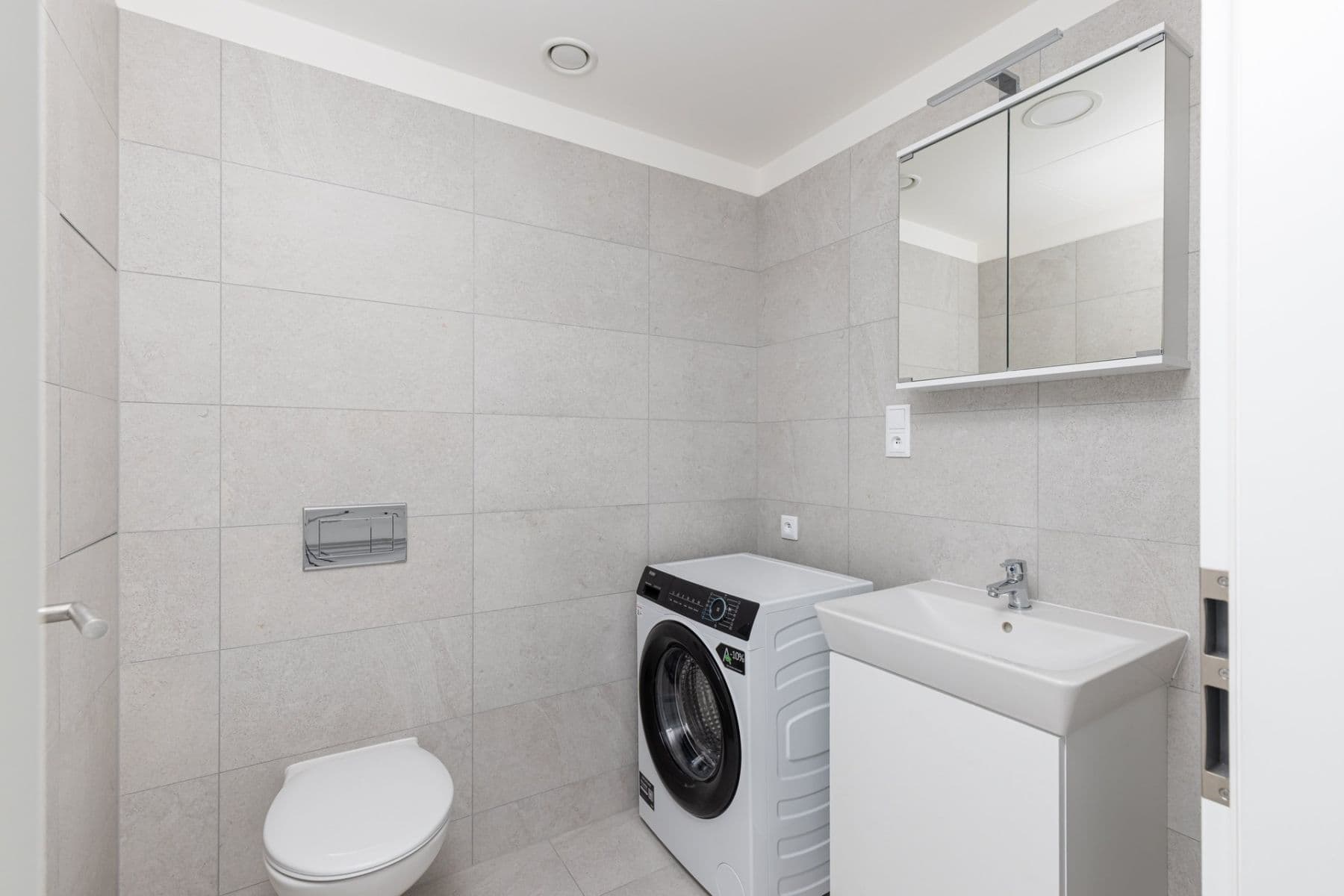 Studio flat to rent, 30 m², Poděbradská, Prague, Prague Studio flat to rent, 30 m², Poděbradská, Prague, Prague