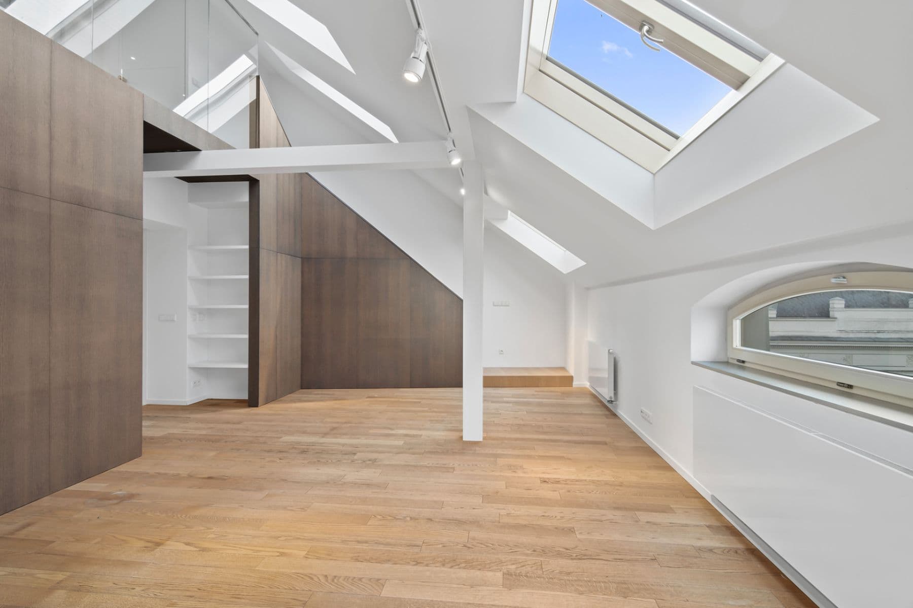 3 bedroom flat to rent, 130 m², U Akademie, Prague, Prague 3 bedroom flat to rent, 130 m², U Akademie, Prague, Prague