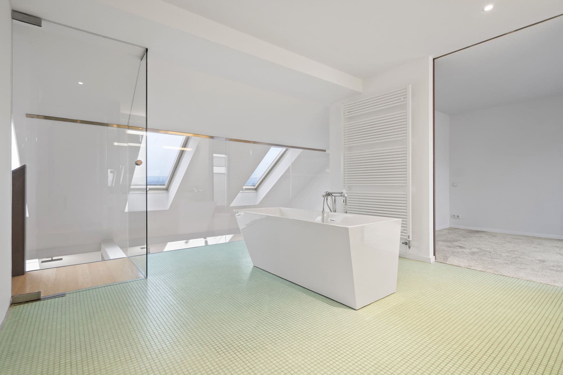 3 bedroom flat to rent, 130 m², U Akademie, Prague, Prague 3 bedroom flat to rent, 130 m², U Akademie, Prague, Prague