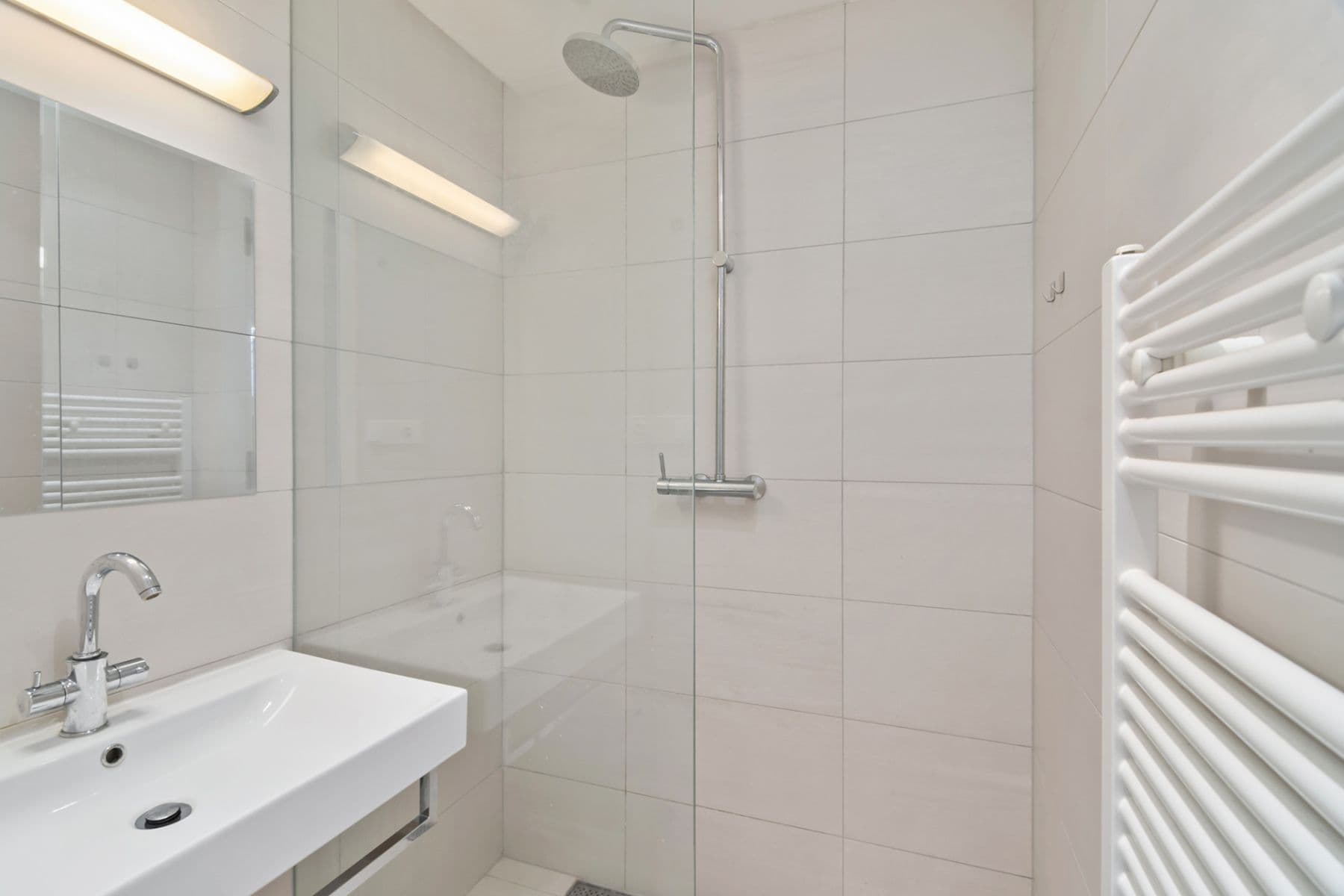 3 bedroom flat to rent, 130 m², U Akademie, Prague, Prague 3 bedroom flat to rent, 130 m², U Akademie, Prague, Prague