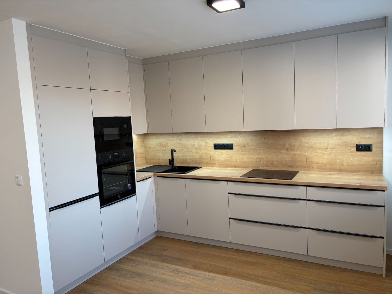 2 bedroom with open-plan kitchen flat for sale, 68 m², Na Výsluní, Litoměřice, Ústecký Region 2 bedroom with open-plan kitchen flat for sale, 68 m², Na Výsluní, Litoměřice, Ústecký Region