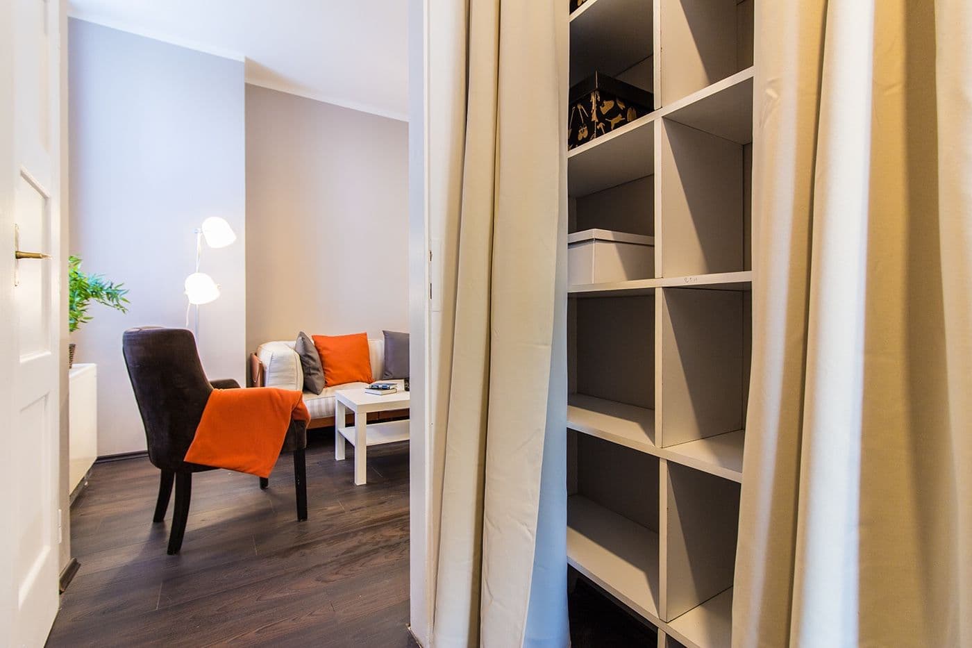 1 bedroom with open-plan kitchen flat to rent, 30 m², Plynární, Prague, Prague 1 bedroom with open-plan kitchen flat to rent, 30 m², Plynární, Prague, Prague