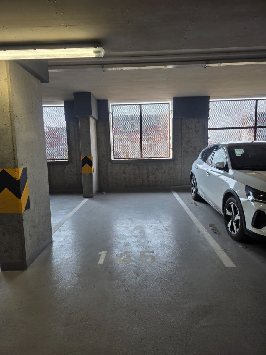 garage to rent, 12 m², Kardausova, Prague, Prague garage to rent, 12 m², Kardausova, Prague, Prague