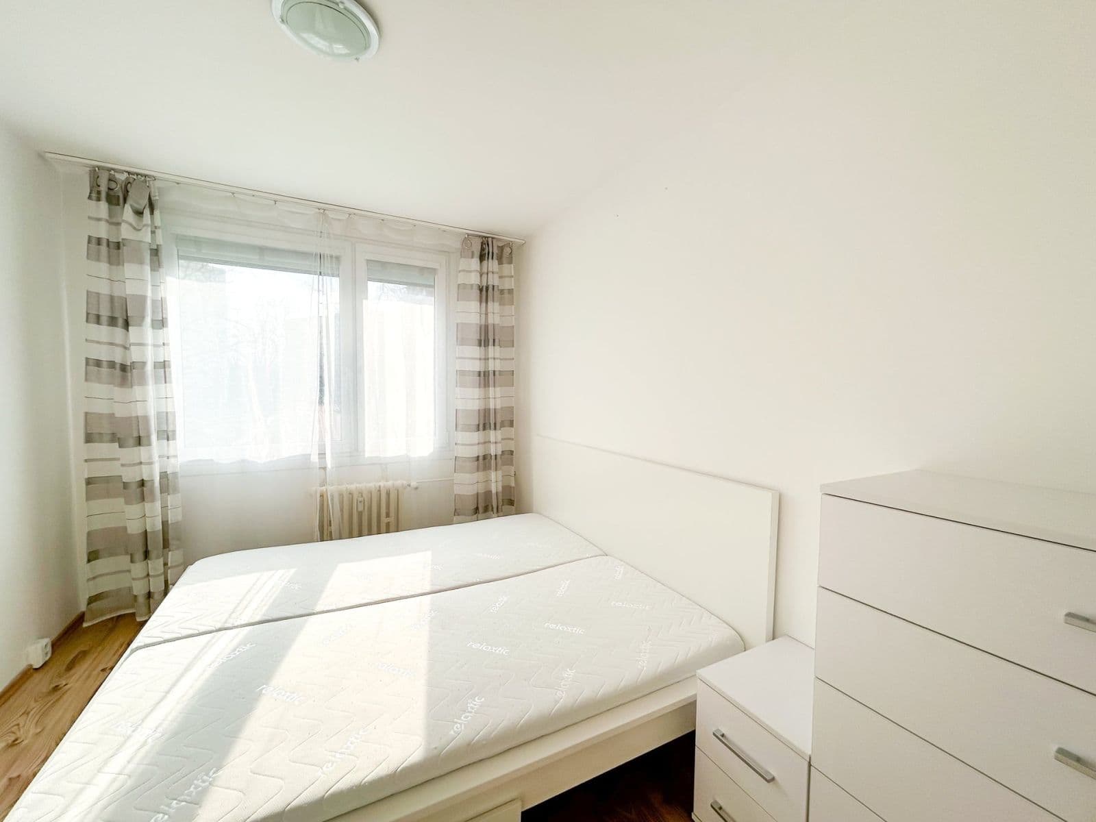 1 bedroom with open-plan kitchen flat to rent, 40 m², Novodvorská, Prague, Prague 1 bedroom with open-plan kitchen flat to rent, 40 m², Novodvorská, Prague, Prague