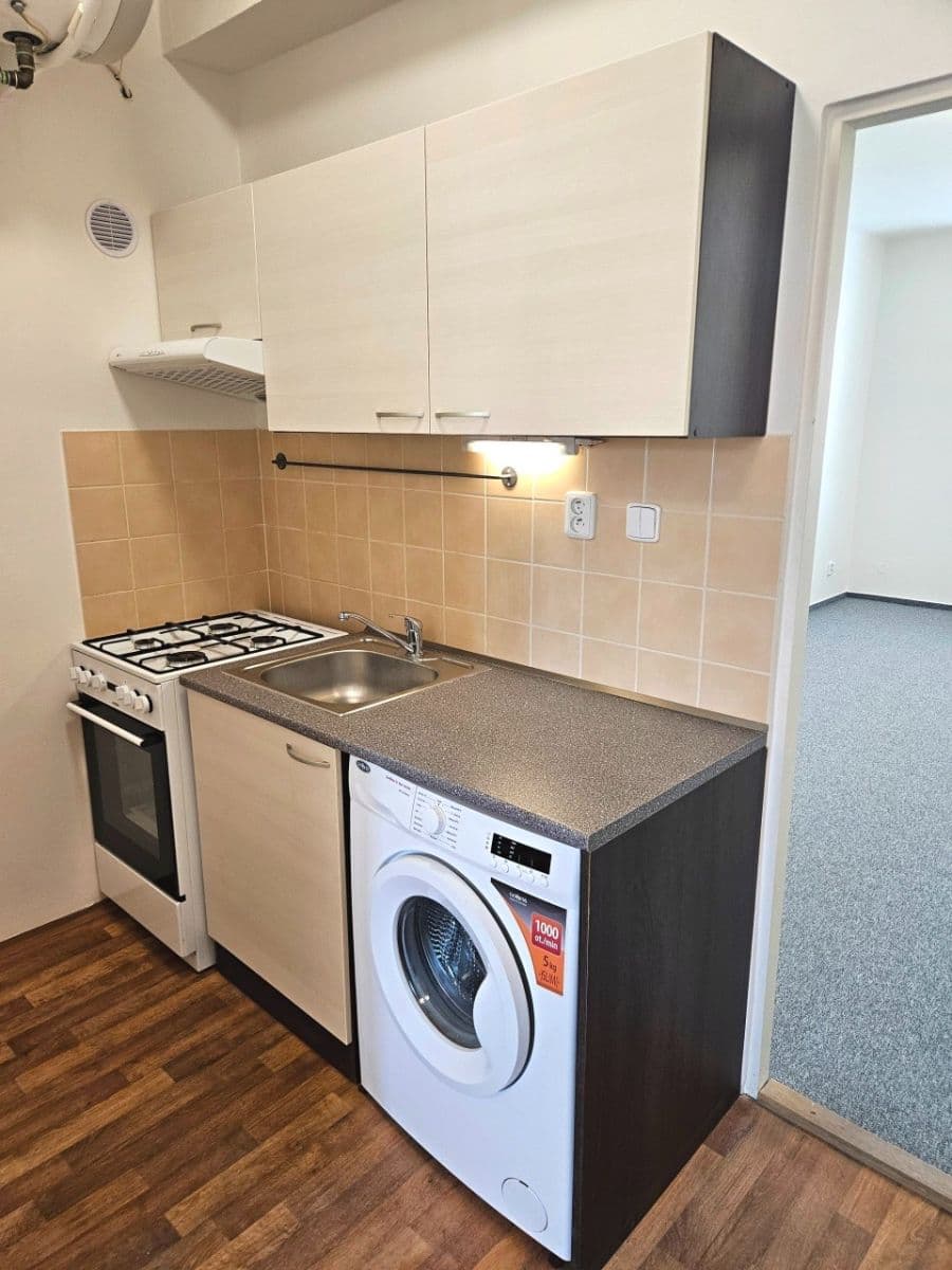 1 bedroom flat to rent, 41 m², Staňkova, Brno, Jihomoravský Region 1 bedroom flat to rent, 41 m², Staňkova, Brno, Jihomoravský Region