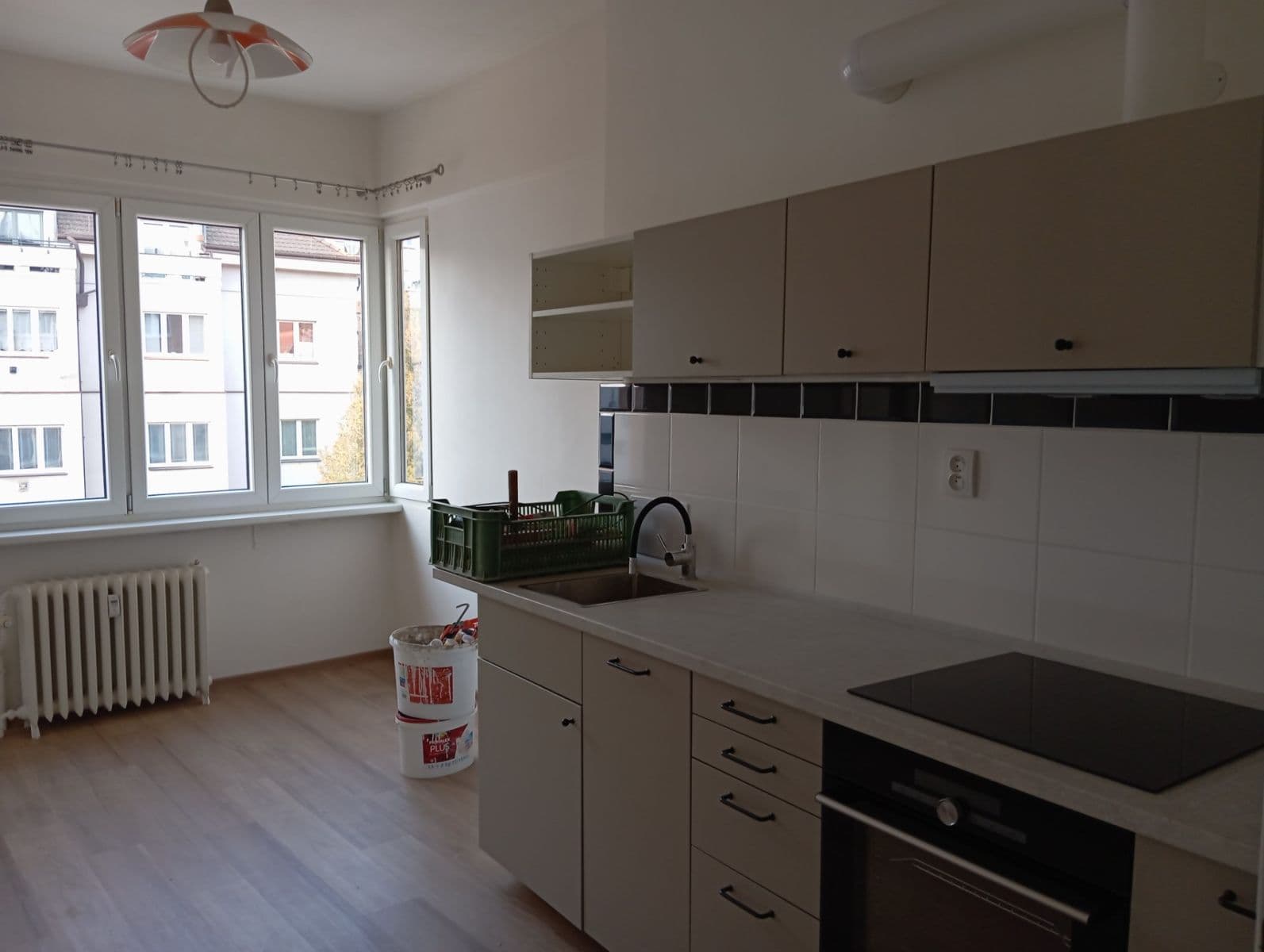 1 bedroom with open-plan kitchen flat to rent, 44 m², Plzeňská, Prague, Prague 1 bedroom with open-plan kitchen flat to rent, 44 m², Plzeňská, Prague, Prague