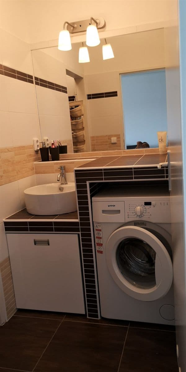 1 bedroom with open-plan kitchen flat to rent, 54 m², Přeštická, Prague, Prague 1 bedroom with open-plan kitchen flat to rent, 54 m², Přeštická, Prague, Prague