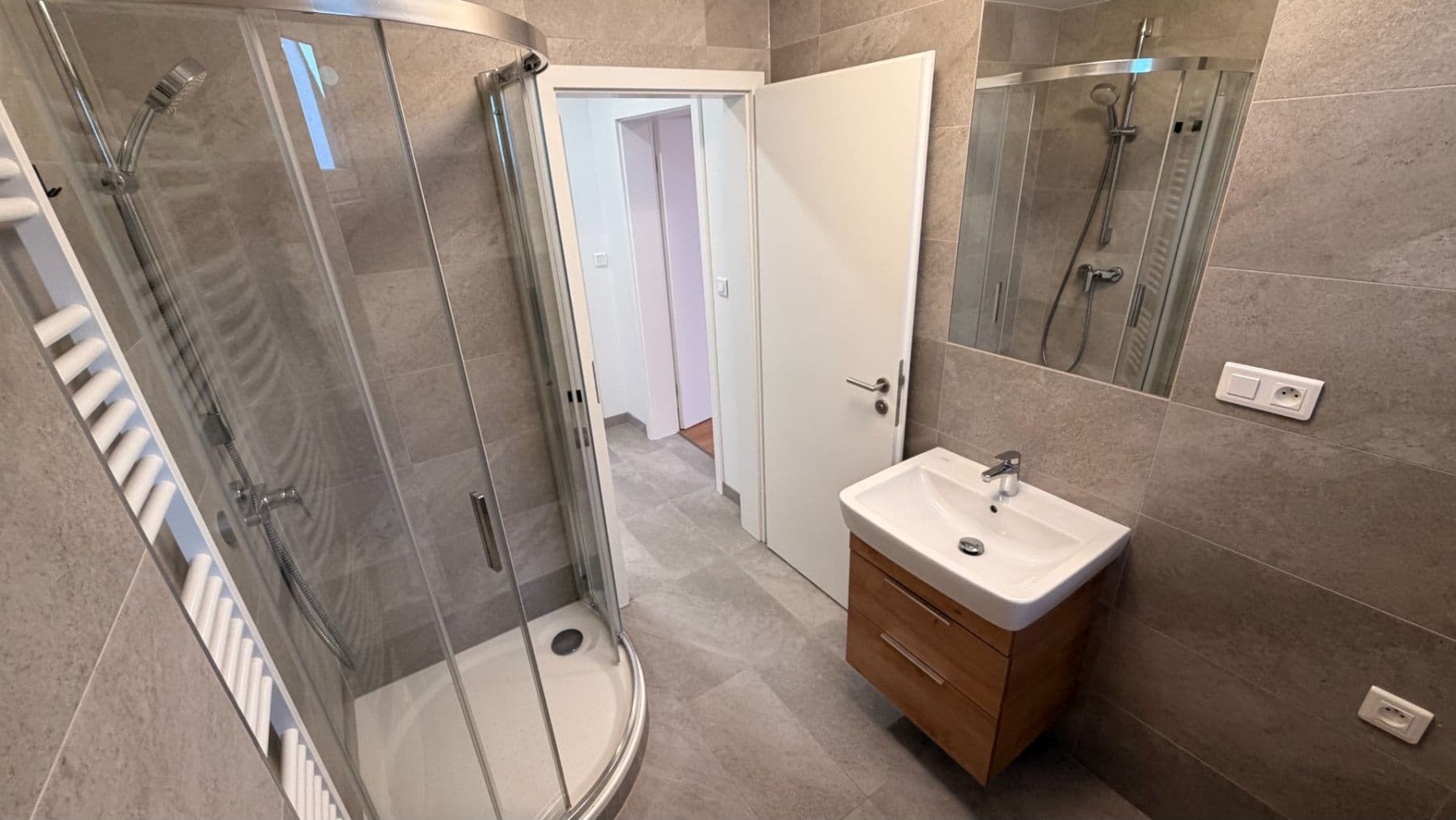 1 bedroom with open-plan kitchen flat to rent, 57 m², V Pískovně, Prague, Prague 1 bedroom with open-plan kitchen flat to rent, 57 m², V Pískovně, Prague, Prague