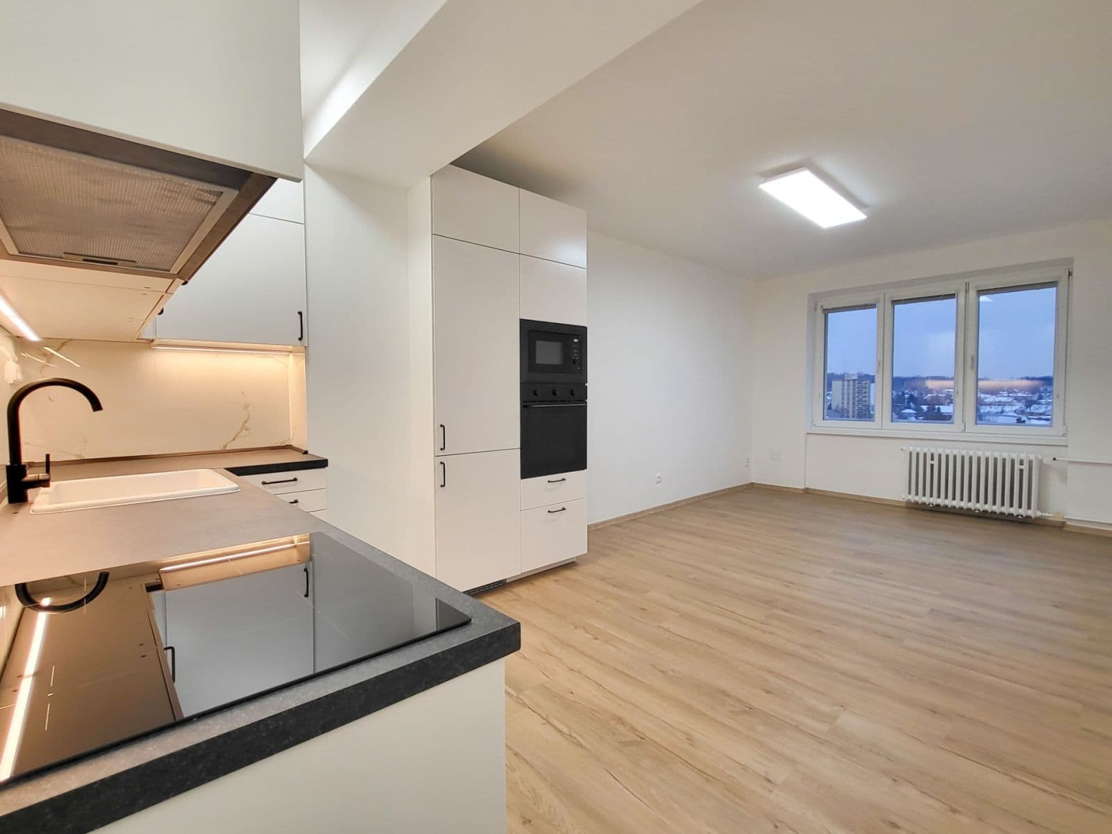 2 bedroom with open-plan kitchen flat to rent, 54 m², Zelenečská, Prague, Prague 2 bedroom with open-plan kitchen flat to rent, 54 m², Zelenečská, Prague, Prague