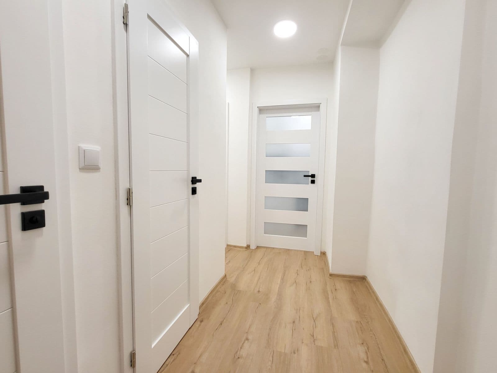 2 bedroom with open-plan kitchen flat to rent, 54 m², Zelenečská, Prague, Prague 2 bedroom with open-plan kitchen flat to rent, 54 m², Zelenečská, Prague, Prague