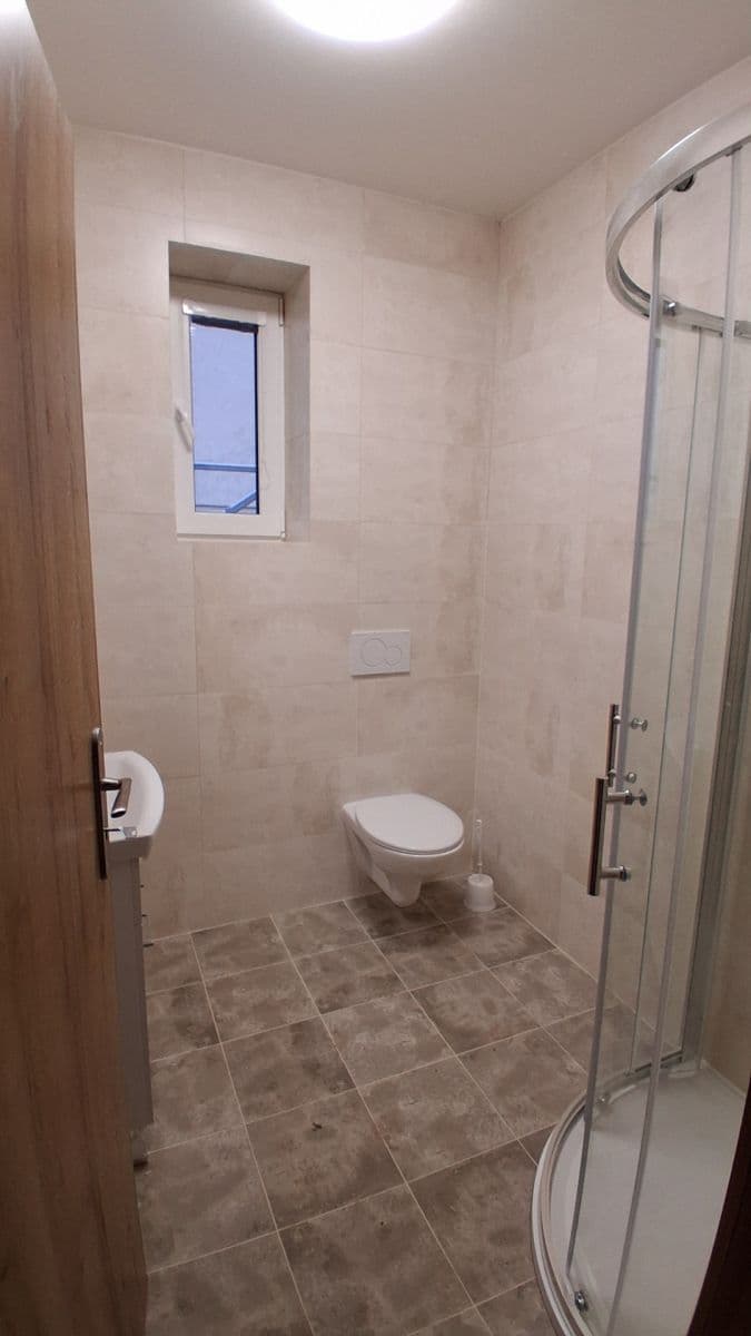 1 bedroom with open-plan kitchen flat to rent, 40 m², Komenského, Zdice, Středočeský Region 1 bedroom with open-plan kitchen flat to rent, 40 m², Komenského, Zdice, Středočeský Region