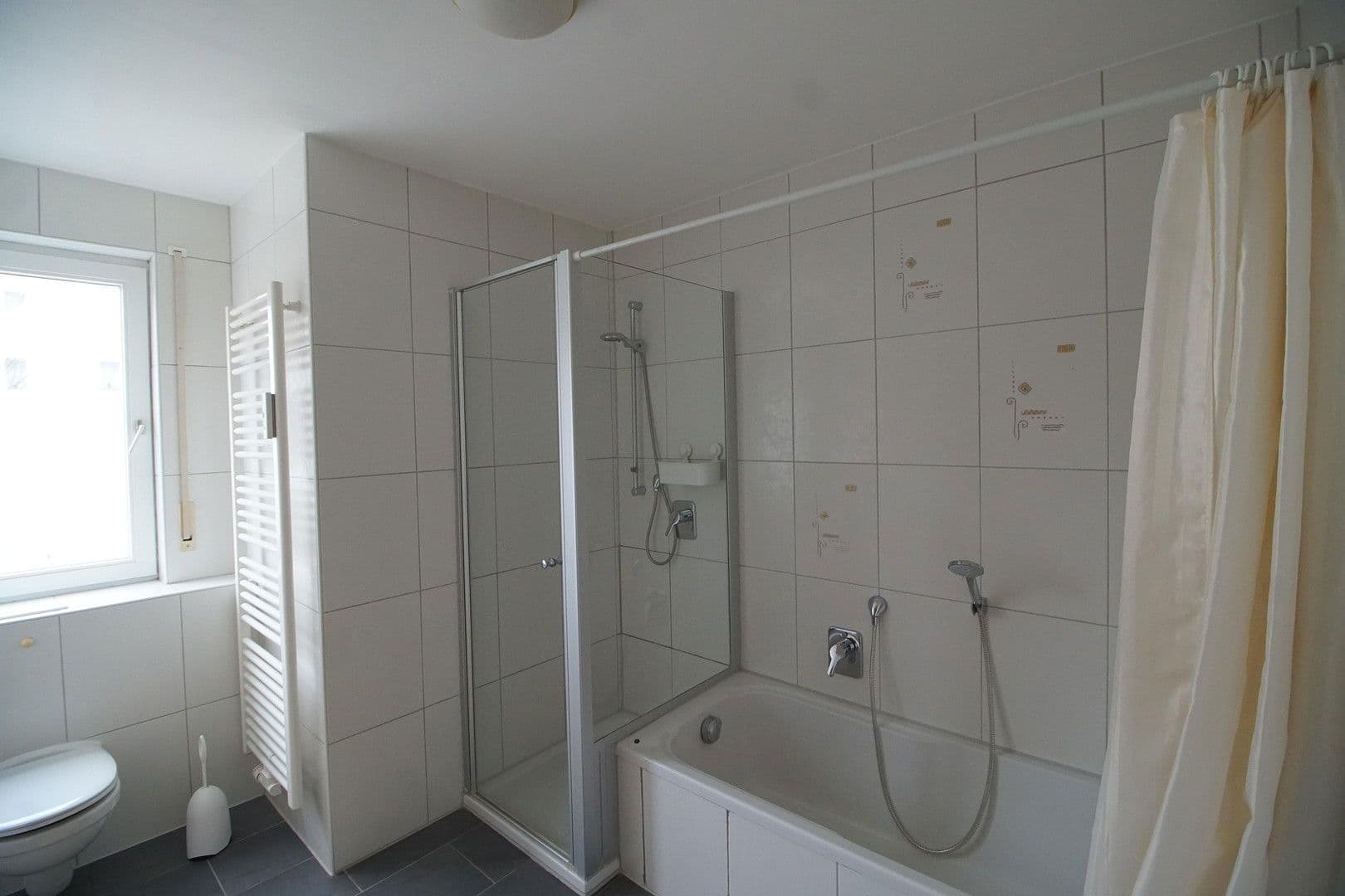 3 bedroom with open-plan kitchen flat for sale, 100 m², Prof.-Kurz-Str.12, Augsburg, Bavaria 3 bedroom with open-plan kitchen flat for sale, 100 m², Prof.-Kurz-Str.12, Augsburg, Bavaria