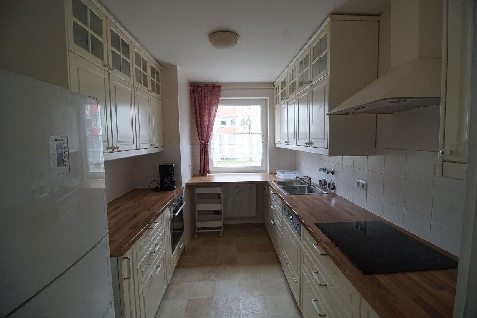 3 bedroom with open-plan kitchen flat for sale, 100 m², Prof.-Kurz-Str.12, Augsburg, Bavaria 3 bedroom with open-plan kitchen flat for sale, 100 m², Prof.-Kurz-Str.12, Augsburg, Bavaria