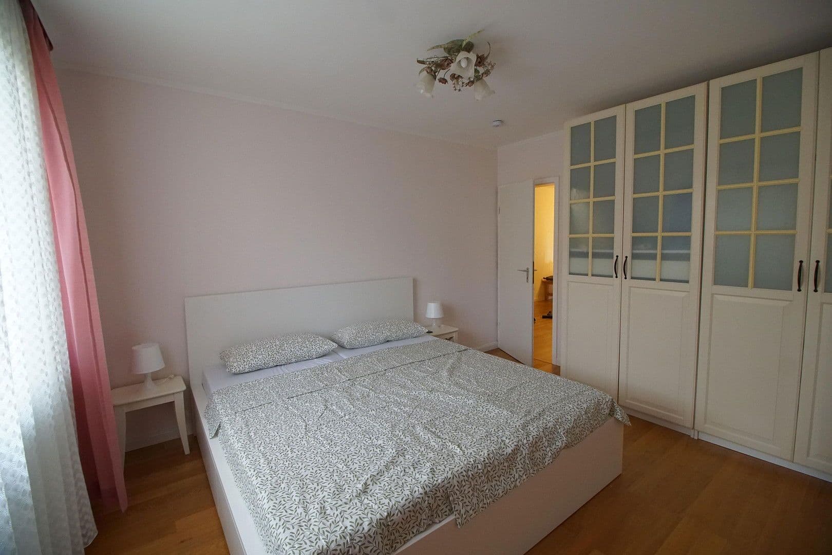 3 bedroom with open-plan kitchen flat for sale, 100 m², Prof.-Kurz-Str.12, Augsburg, Bavaria 3 bedroom with open-plan kitchen flat for sale, 100 m², Prof.-Kurz-Str.12, Augsburg, Bavaria