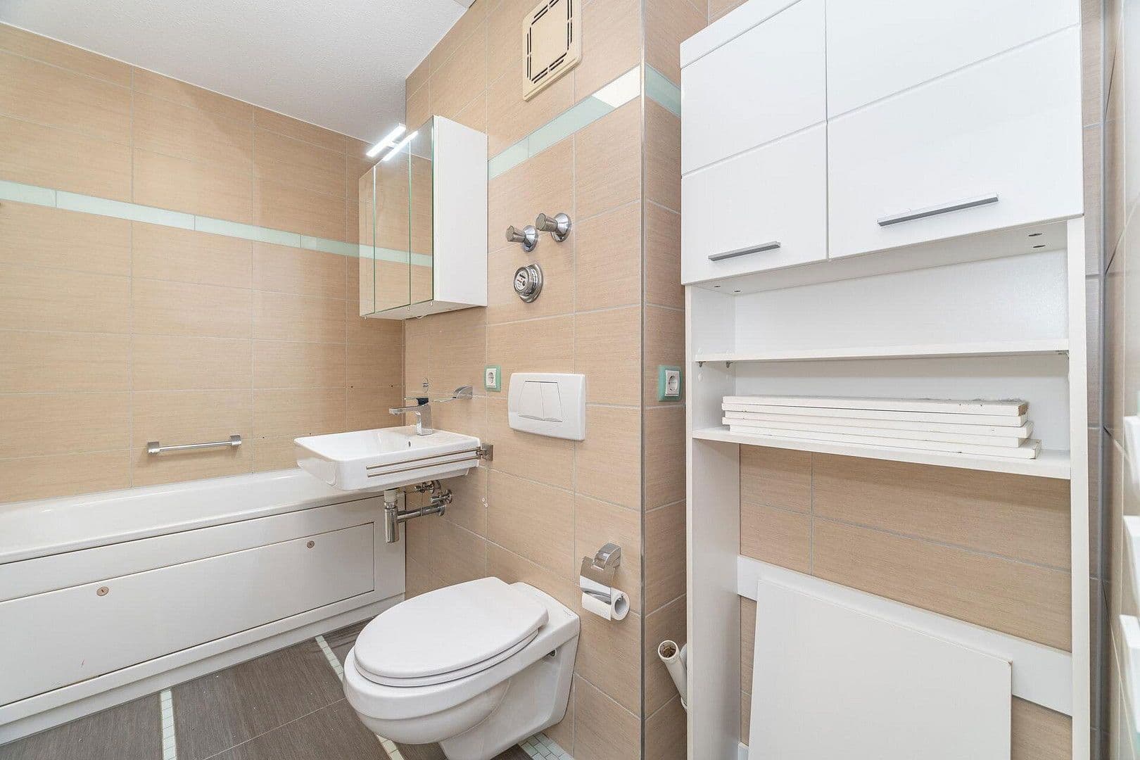 3 bedroom flat for sale, 76 m², Schellenbergstr. 2, Germering, Bavaria 3 bedroom flat for sale, 76 m², Schellenbergstr. 2, Germering, Bavaria