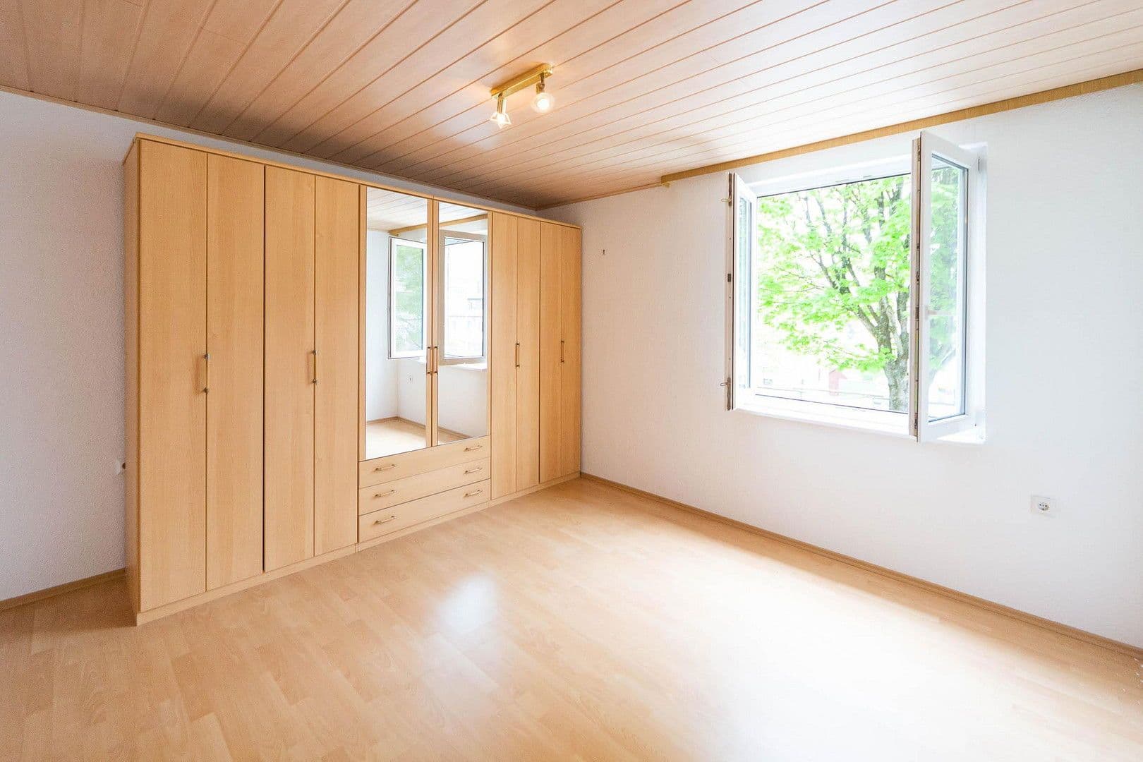 4 bedroom flat to rent, 70 m², Brenkenackerweg 35, Lichtenstein, Baden-Württemberg 4 bedroom flat to rent, 70 m², Brenkenackerweg 35, Lichtenstein, Baden-Württemberg