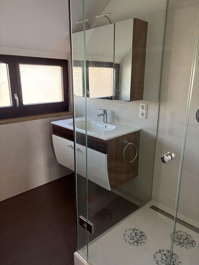 2 bedroom with open-plan kitchen flat to rent, 139 m², Blumenstraße 34, Karlsfeld, Bavaria 2 bedroom with open-plan kitchen flat to rent, 139 m², Blumenstraße 34, Karlsfeld, Bavaria