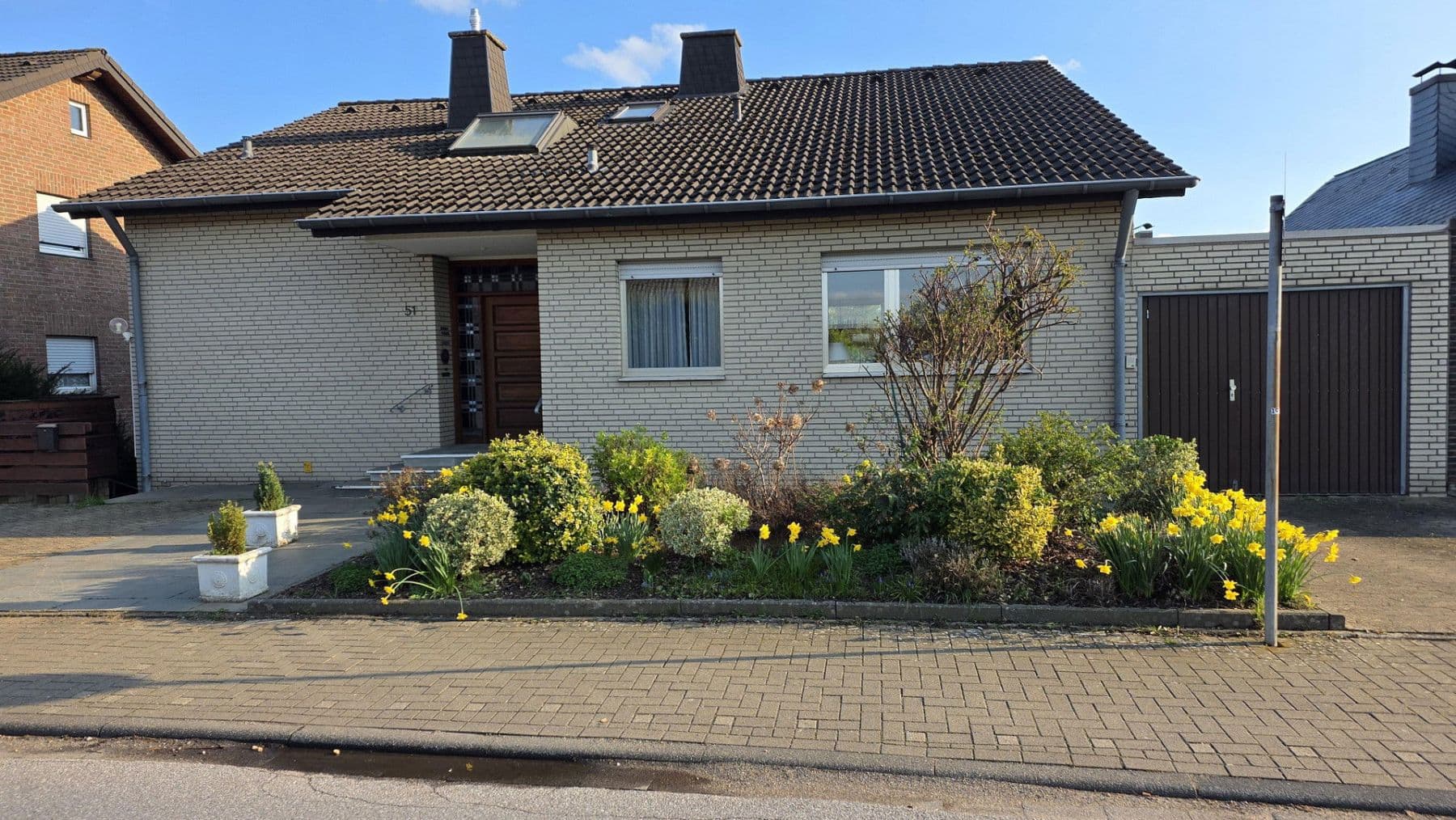 house for sale, 204 m², Lipper Berg 51, Bedburg, North Rhine-Westphalia house for sale, 204 m², Lipper Berg 51, Bedburg, North Rhine-Westphalia