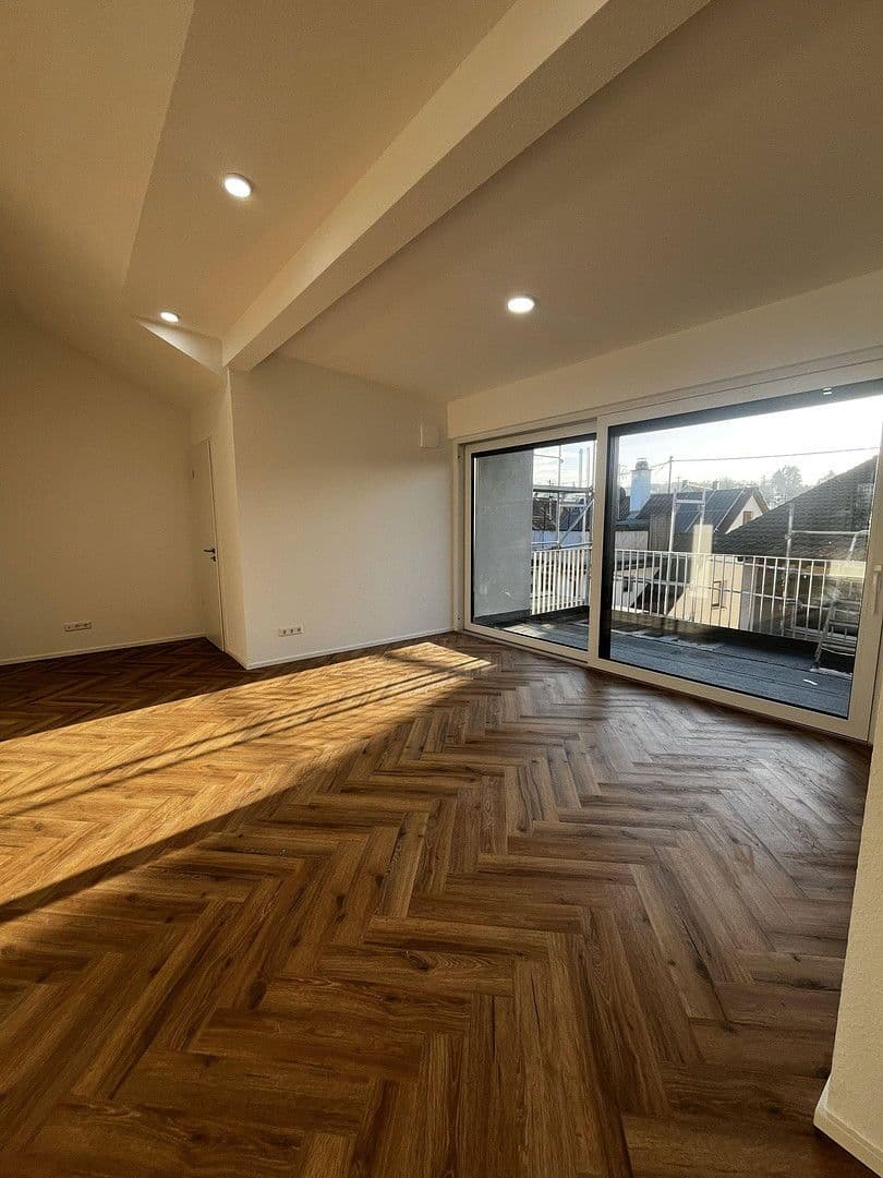 3 bedroom flat to rent, 100 m², Nürtingen, Baden-Württemberg 3 bedroom flat to rent, 100 m², Nürtingen, Baden-Württemberg