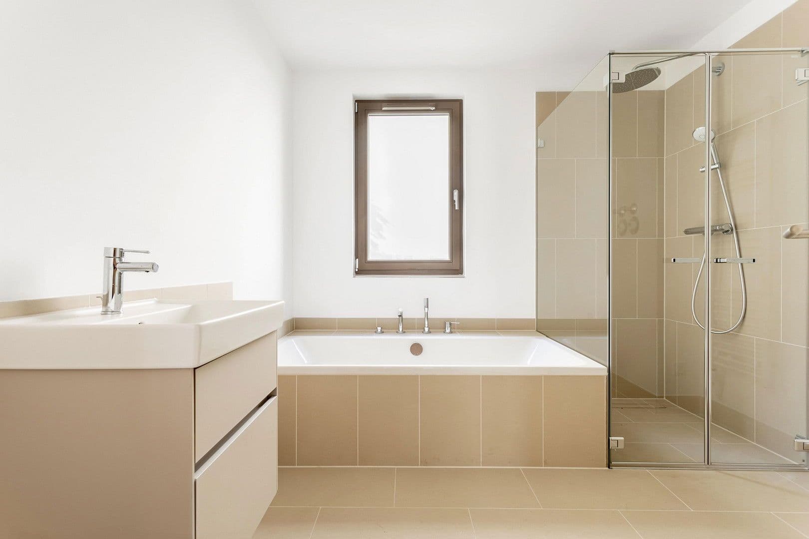 4 bedroom flat for sale, 108 m², Hohenstaufenstr. 9, Berlin, Berlin 4 bedroom flat for sale, 108 m², Hohenstaufenstr. 9, Berlin, Berlin