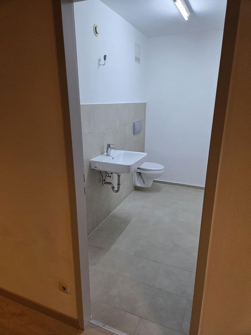 office to rent, 125 m², Geschwister-Scholl-Ring 1-3, Bayern - Germering, Bavaria office to rent, 125 m², Geschwister-Scholl-Ring 1-3, Bayern - Germering, Bavaria