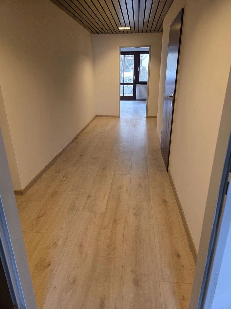 office to rent, 125 m², Geschwister-Scholl-Ring 1-3, Bayern - Germering, Bavaria office to rent, 125 m², Geschwister-Scholl-Ring 1-3, Bayern - Germering, Bavaria