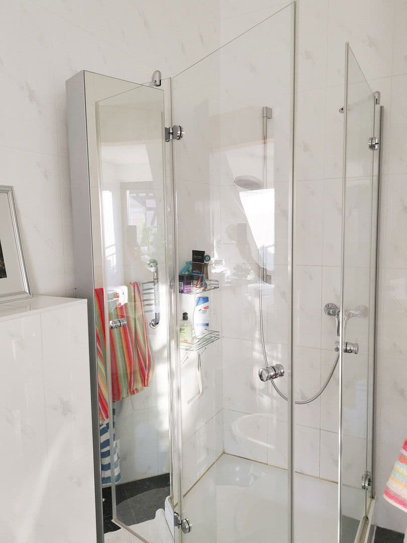 5 bedroom flat to rent, 157 m², Schwarzwaldstraße, Frankfurt, Hesse 5 bedroom flat to rent, 157 m², Schwarzwaldstraße, Frankfurt, Hesse