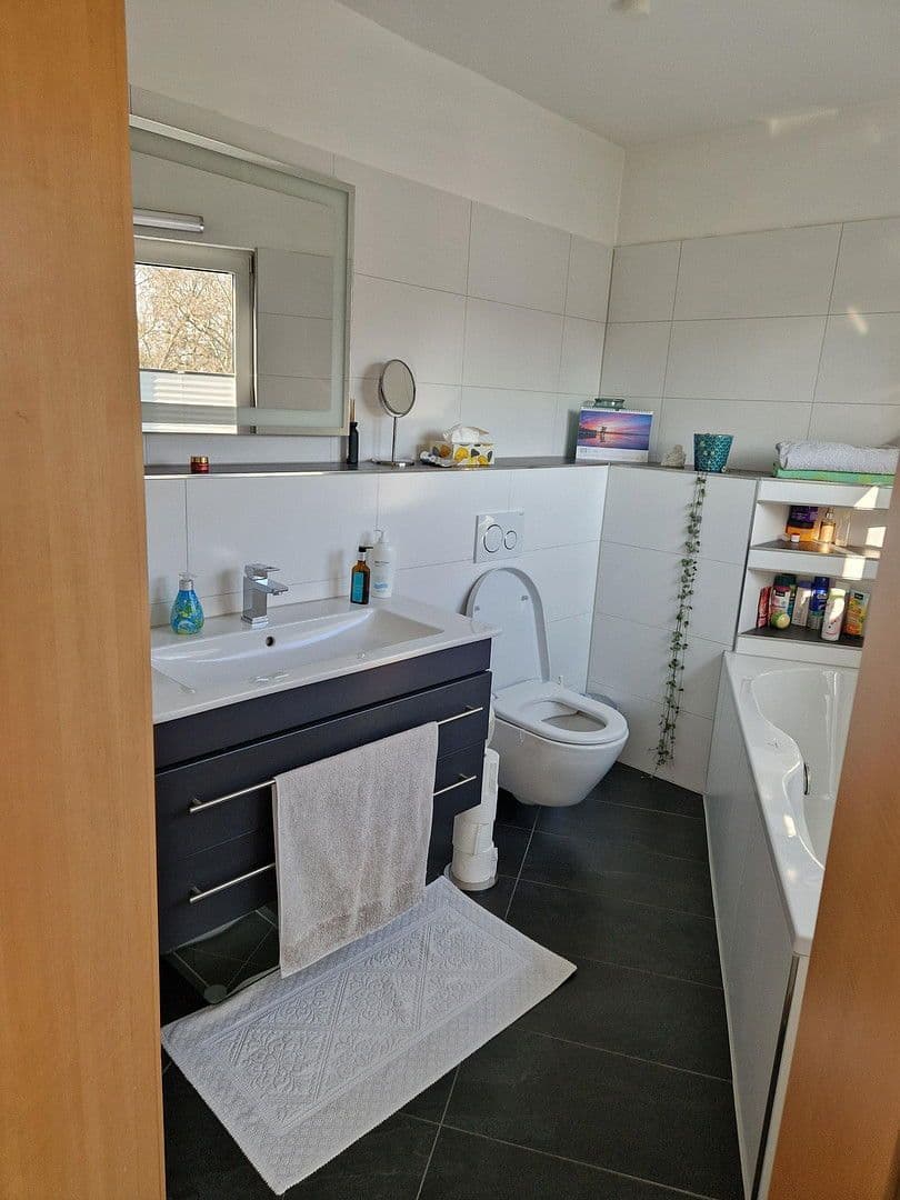 2 bedroom with open-plan kitchen flat to rent, 115 m², Auf der Körnerwiese, Frankfurt am Main, Hesse 2 bedroom with open-plan kitchen flat to rent, 115 m², Auf der Körnerwiese, Frankfurt am Main, Hesse