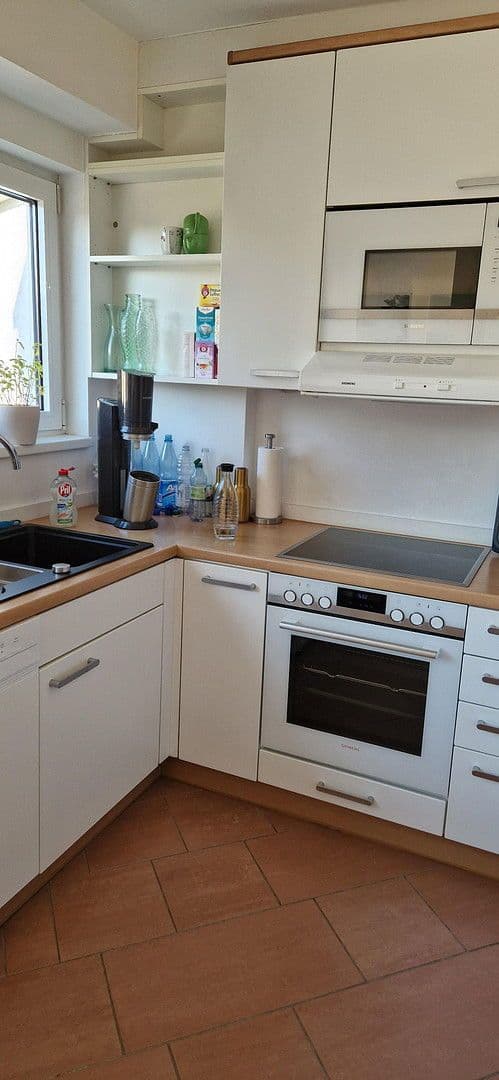 2 bedroom with open-plan kitchen flat to rent, 115 m², Auf der Körnerwiese, Frankfurt am Main, Hesse 2 bedroom with open-plan kitchen flat to rent, 115 m², Auf der Körnerwiese, Frankfurt am Main, Hesse