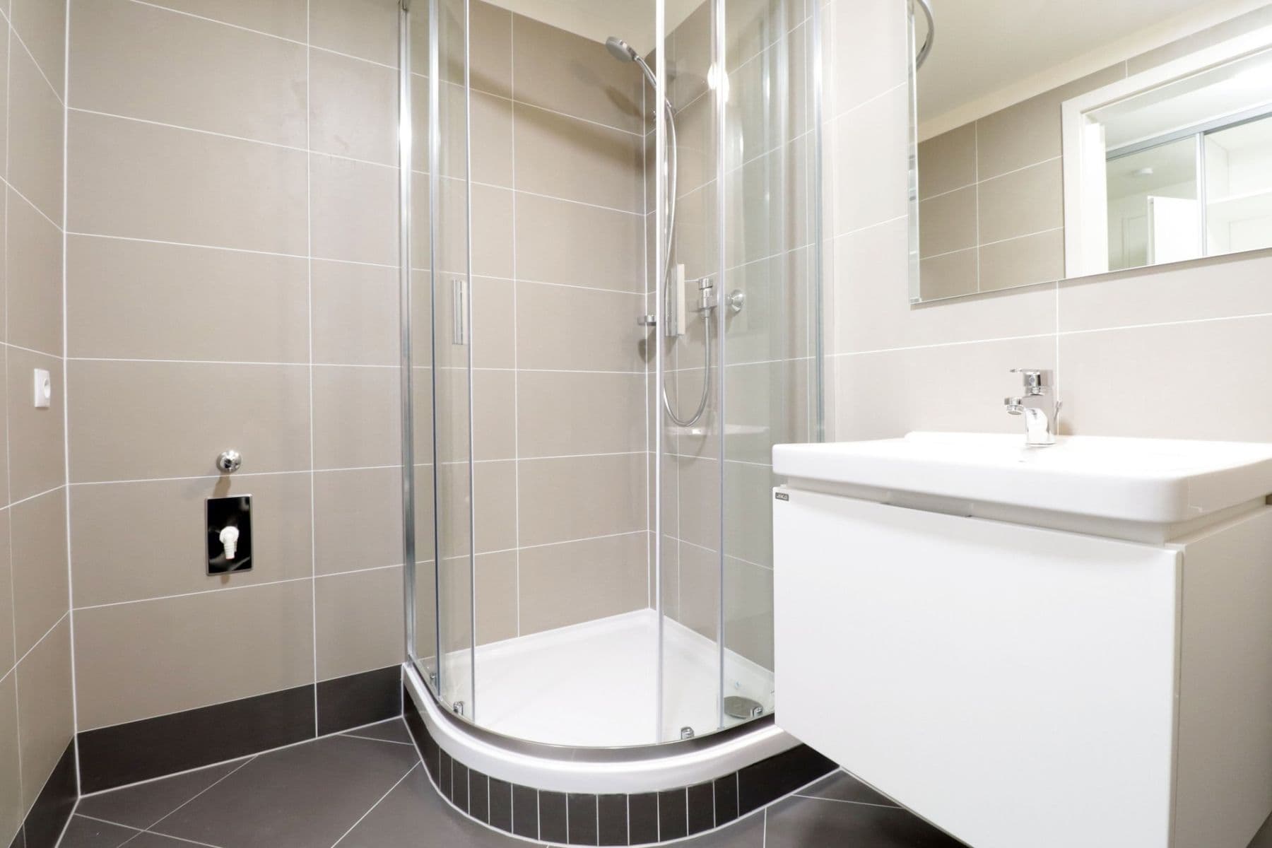 Studio flat to rent, 30 m², U Radosti, Prague, Prague Studio flat to rent, 30 m², U Radosti, Prague, Prague